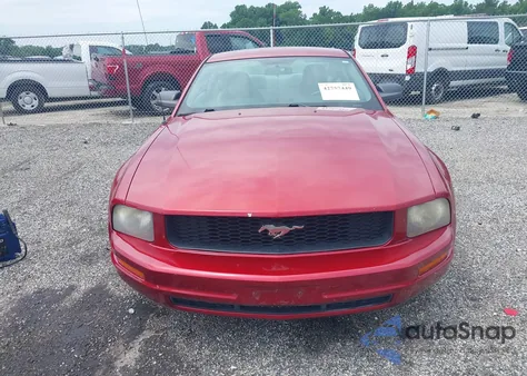 2007 Ford Mustang V6 Deluxe/V6 Premium z USA, uszkodzony, nr VIN 1ZVFT80N675358791